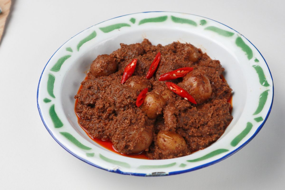 ilustrasi rendang padang.