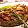 4 Cara Membuat Steak Pakai Daging Kurban, Tips dari Chef