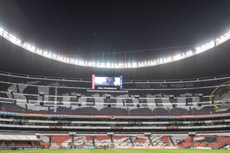 Situasi di Azteca Stadium sebelum laga America vs Cruz Azul pada lanjutan kompetisi Liga Clausura Meksiko, 15 Maret 2020.