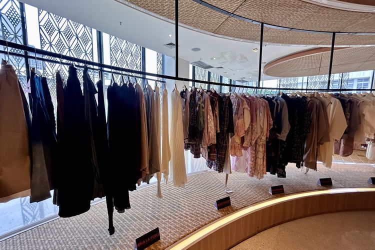 Penampilan toko Modest Luxe di Sarinah Thamrin, Jakarta Pusat, Selasa (24/2/2026).