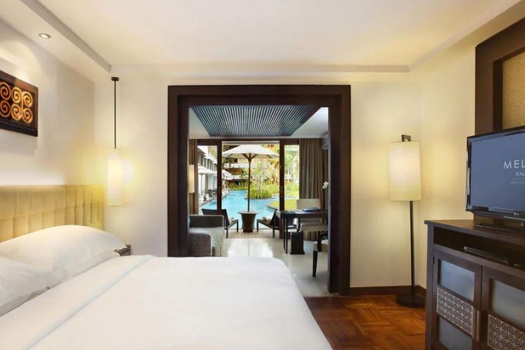 Tipe The Level Lagoon Access Junior Suite di Melia Bali.