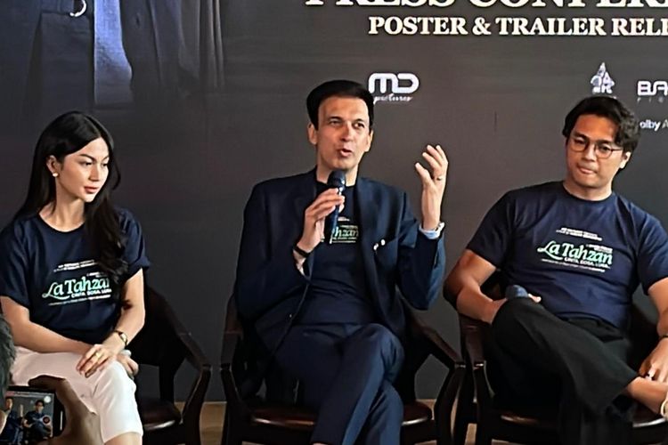 Jumpa pers perilisan trailer dan poster film La Tahzan yang diikuti aktris Ariel Tatum, produser Manoj Punjabi, dan aktor Deva Mahenra di MD Pictures, Setiabudi, Jakarta Selatan, Rabu (28/5/2025).