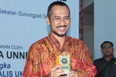 Abraham Samad Disambut Bak Artis oleh Anak-anak SD 