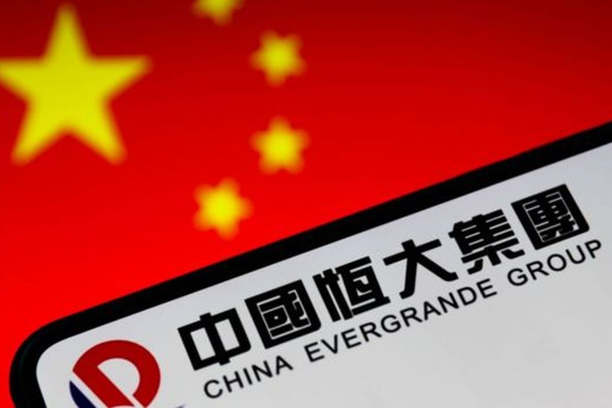 Evergrande Group merupakan contoh lain raksasa bisnis yang sudah ditentukan nasibnya dengan kebijakan kemakmuran bersama China.
