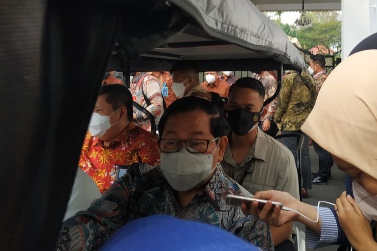 Sekretaris Kabinet Pramono Anung di kompleks Istana Kepresidenan, Selasa (14/6/2022).