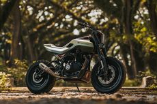 Royal Enfield Himalayan Racikan Smoked Garage, Jadi Motor Futuristik