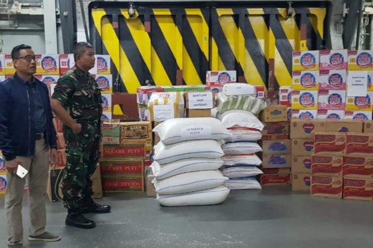 Bantuan sembako dari Jatim diangkut Kapal Rumah Sakit TNI AL
