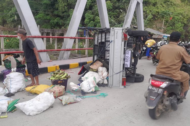 Kecelakaan Maut di Jembatan Mambi Mamasa Sulbar, 1 Orang Tewas dan 8 Luka-luka