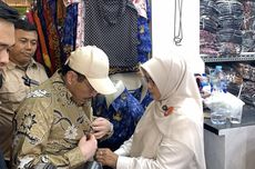 Suswono Borong Batik di Tanah Abang, Penjual Harap Pasar Kembali Ramai