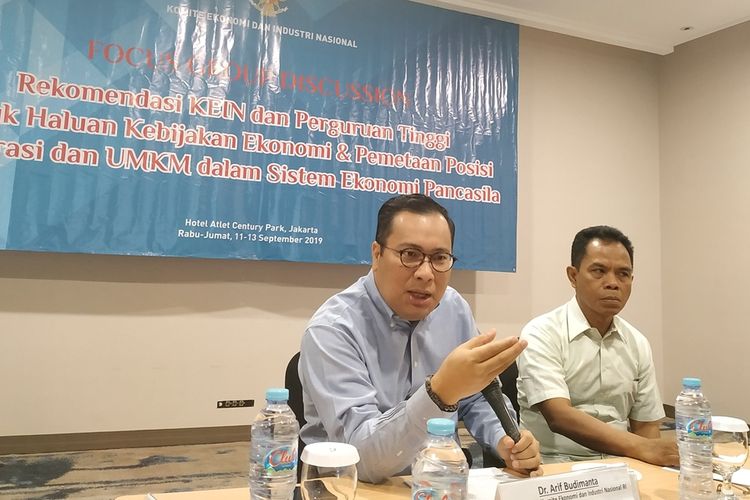 Wakil Ketua Komite Ekonomi dan Industri Indonesia (KEIN) Ari Budimanta menyampaikan sejumlah rekomendasi kepada Presiden dan Wakil Presiden terpilih dalam menentukan arah kebijakan dalam sebuah acara di Jakarta, Jumat (13/9/2019).