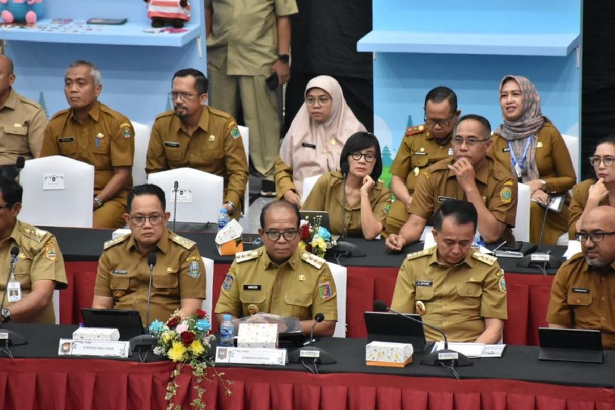 Pj Gubernur Lampung Samsudin dan Menteri Dalam Negeri (Mendagri) Muhammad Tito Karnavian menghadiri Rakor pengendalian inflasi 2024 yang digelar bersama Rakor Implementasi Perpres 19/2024 serta kegiatan Main Bareng Gim Lokal di Jakarta, Senin (7/10/2024).