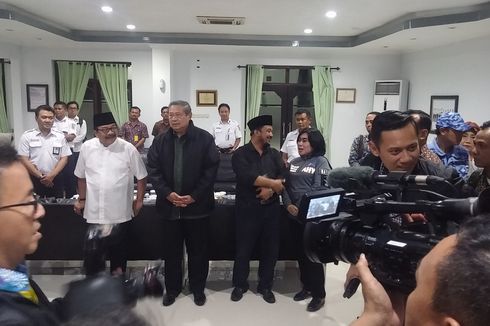 Naik Kereta Api, Rombongan SBY Turun di Stasiun Pasar Turi Surabaya