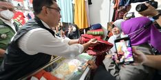 Resmikan Revitalisasi Pasar Harapan Jaya Bekasi, Kang Emil Tidak Wajibkan Pedagang Bayar Sewa Kios