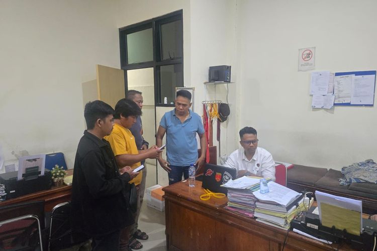 Misteri Kematian Guru PPPK di Mes Polisi Pessel, Penyidik Cecar Keluarga Korban 60 Pertanyaan