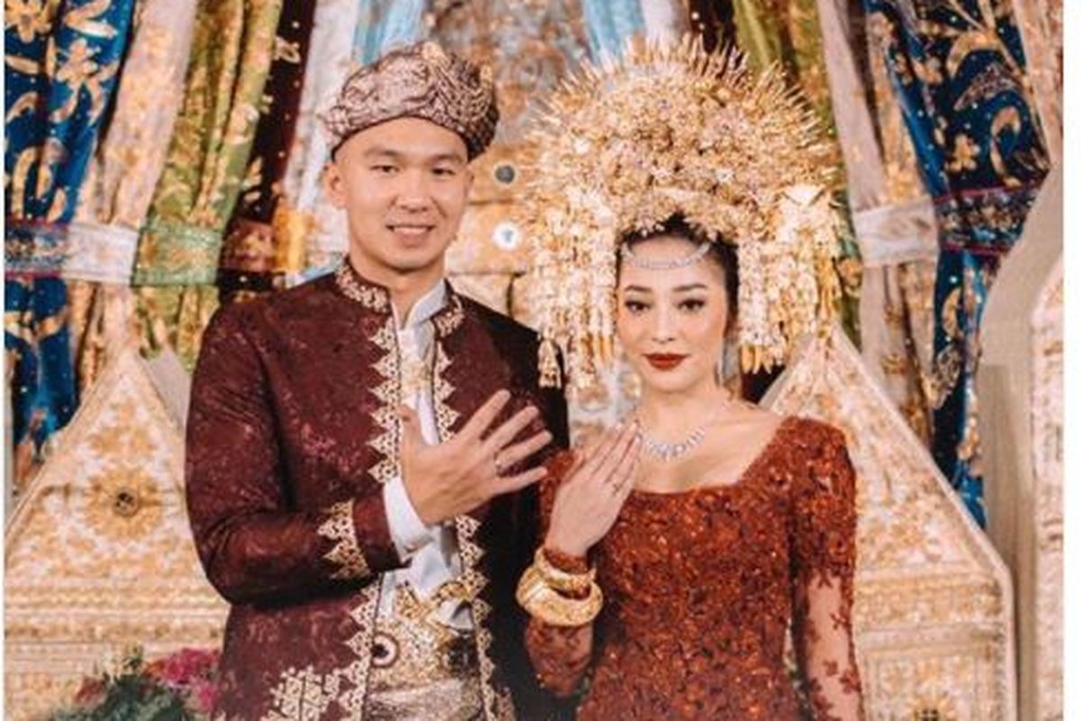 Pernikahan Nikita Willy dengan Indra Priawan