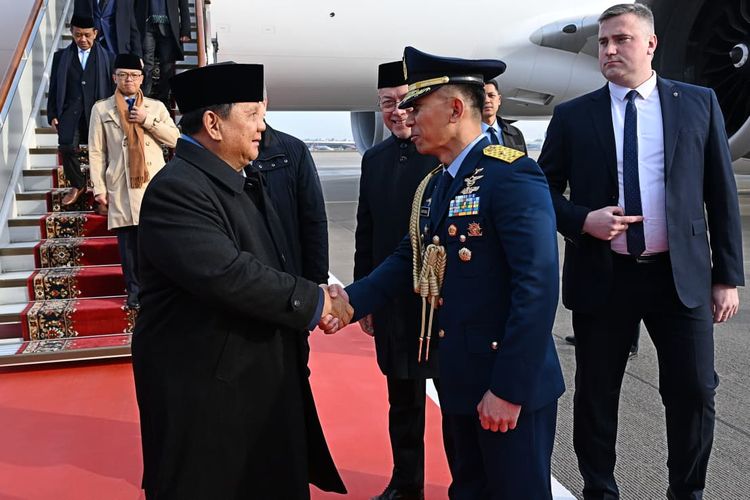 Prabowo Tiba di Rusia Didampingi Bahlil-Sugiono, Bakal Temui Putin