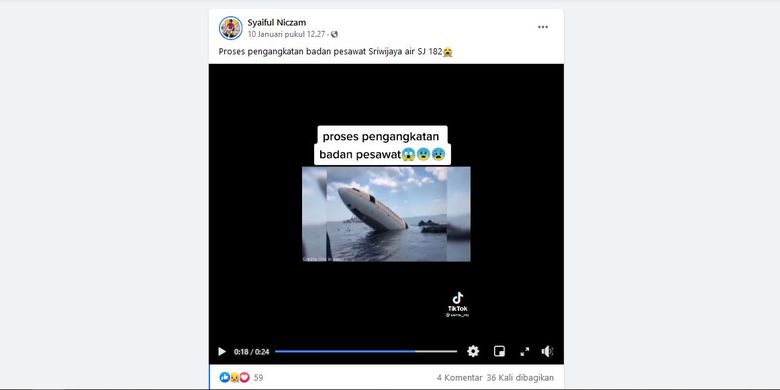 Tangkapan layar unggahan Facebook yang menampilkan video yang diklaim sebagai proses pengangkatan badan pesawat Sriwijaya SJ 182