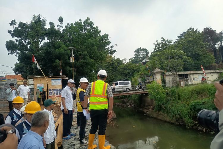 Cegah Banjir dan Longsor, Tangsel Bangun Turap hingga Bronjong Rp 7,3 Miliar