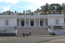 Melihat Balai Desa yang Mirip dengan Istana Merdeka, Ramai Dikunjungi Warga untuk Berfoto