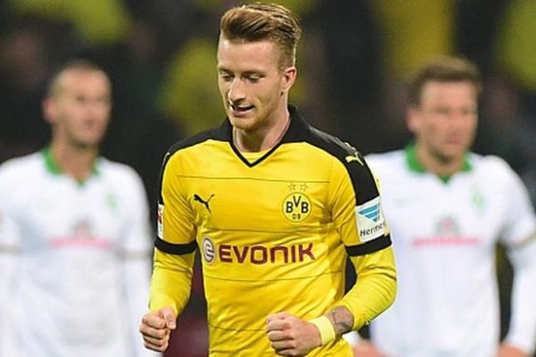 Marco Reus mencetak 2 gol kemenangan Borussia Dortmund di kandang Werder Bremen, Sabtu (31/10/2015). 