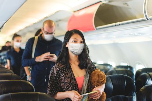 Apakah Boleh Merebahkan Sandaran Kursi di Pesawat? Ini Kata Pakar