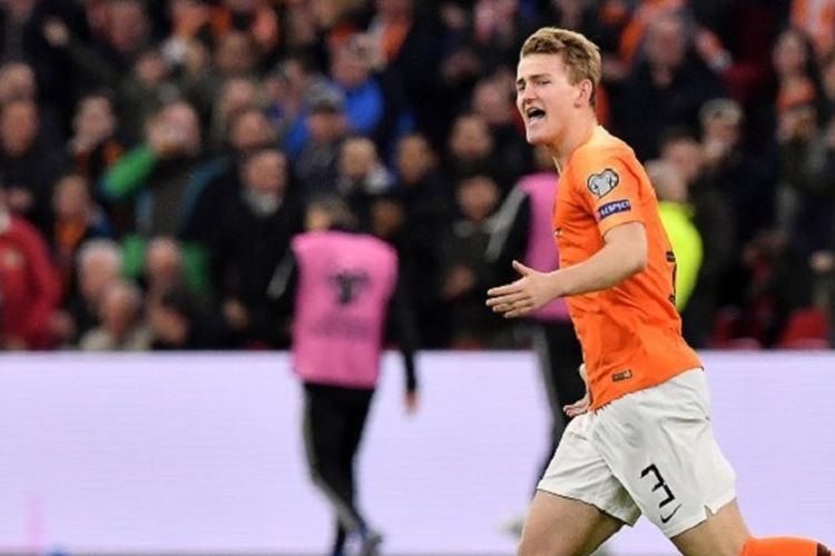 Matthijs De Ligt merayakan golnya pada laga Belanda vs Jerman di Johan Cruyff Arena dalam babak kualifikasi Piala Eropa 2020, 24 Maret 2019. 