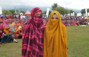 Rimpu, Pakaian Tradisional NTB Halaman all - Kompas.com