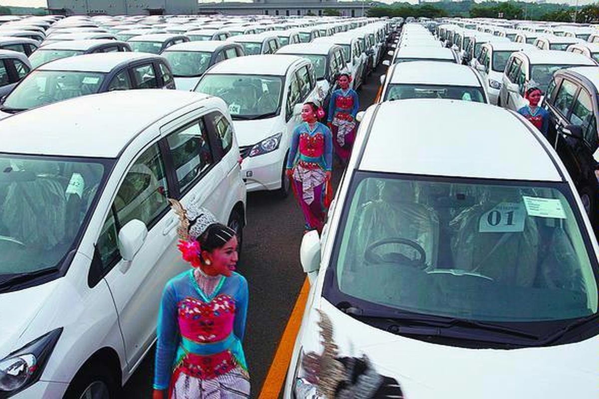 Honda Freed yang siap diekspor pada peluncuran perdana 1.000 unit Honda Freed ke Thailand di Pabrik PT Honda Prospect Motor, Karawang, Jawa Barat, Senin (14/12).