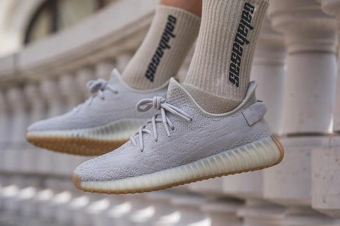 Belum Dirilis, Gerai Adidas di Korsel Sudah Jual Yeezy-Sesame 