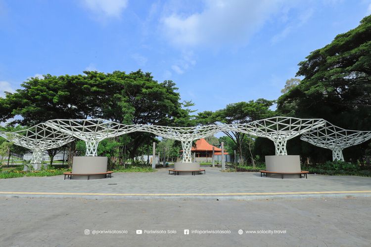 Taman Balekambang di Kota Solo setelah selesai proses revitalisasi