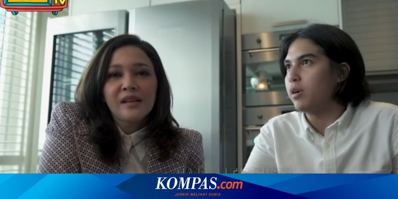 Lulus Kuliah di London, El Rumi Ingin Mulai Bisnis Kecil-kecilan - Vimarsana News