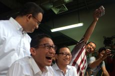 Anies-Sandiaga Blusukan Bareng di Fresh Market PIK