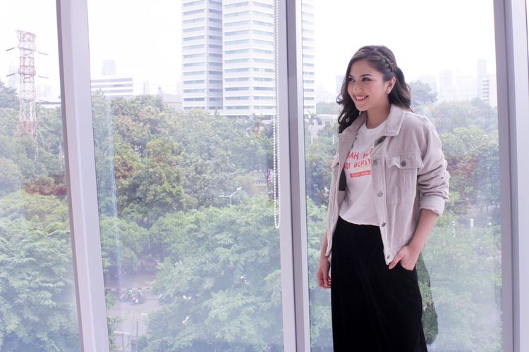 Jessica Mila berperan sebagai Rara dalam film Imperfect saat promo film di di Kantor Redaski Kompas.com, Menara Kompas, Jakarta,Rabu ( 4/12/2019).