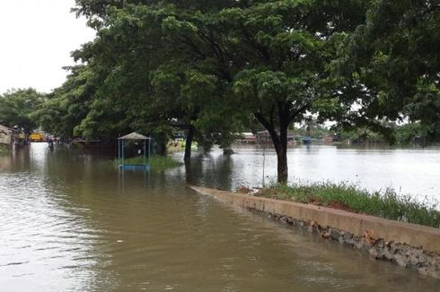 Banjir Putus Akses Jalan Kabupaten Tangerang Menuju Kota Tangerang
