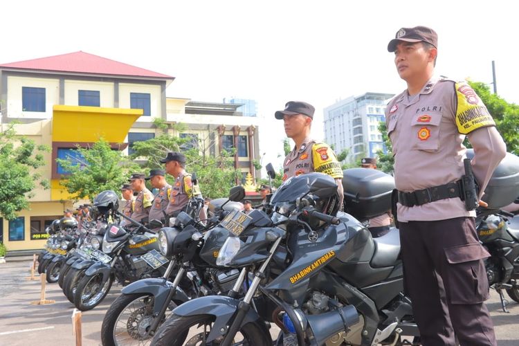Bhabinkamtibmas Polda Jateng Dapat Tugas Baru Cari Anak dengan Kaki Pengkor, Ini Alasannya