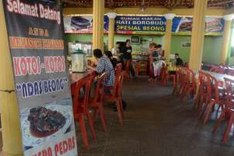 Rumah makan Sehati di Kecamatan Borobudur, Kabupaten Magelang, Jawa Tengah, yang menyediakan menu khas ikan beong. 