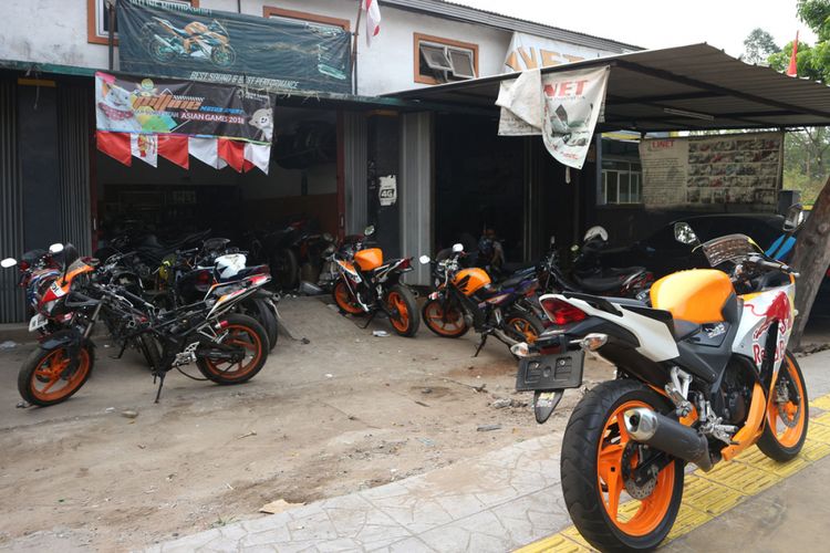 Bengkel Pitline Motor Sport, spesalis Honda CBR di Raden Inten Duren Sawit, Jakarta Timur.