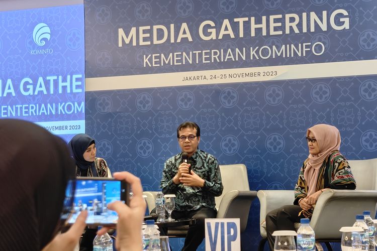 Wamenkominfo Nezar Patria dalam acara Media Gathering Kominfo di The Westin Hotel, Jakarta Selatan, Jumat (24/11/2023) lalu.