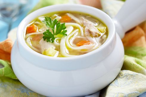 Resep Sup Ayam Pasta, Makanan Berkuah untuk Musim Hujan