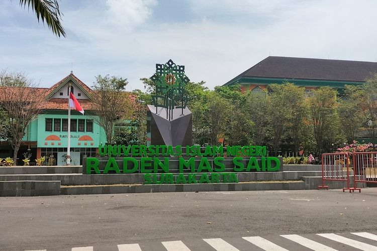 Universitas Islam Negeri (UIN) Raden Mas Said Surakarta atau UIN Surakarta.