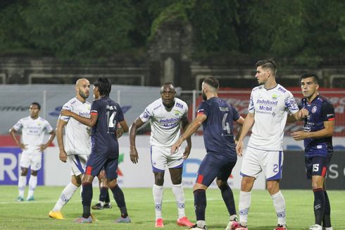 HT Arema FC Vs Persib: David Da Silva Cedera, Skor Masih Imbang 0-0