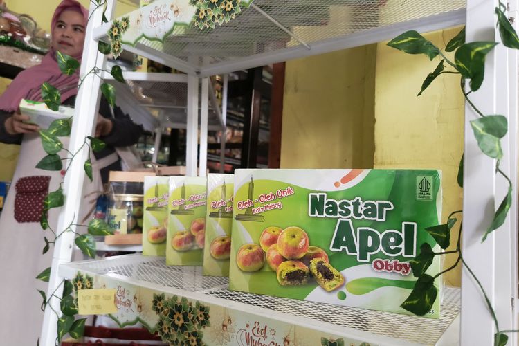 Inovasi baru dari Kota Batu, Nastar Apel dalam kemasan box yang diproduksi oleh Rumah Kue Obby cocok untuk oleh-oleh.
