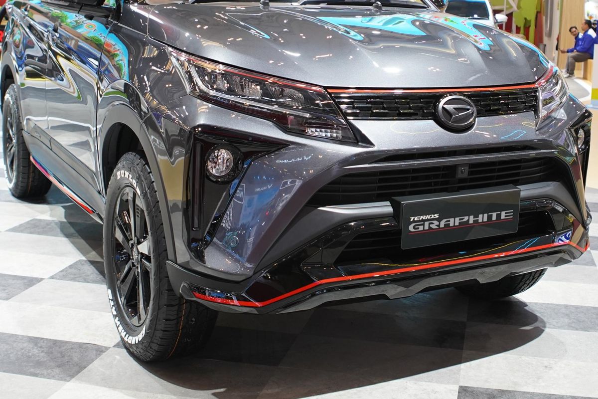 Modifikasi Daihatsu Terios Graphite GIIAS 2024