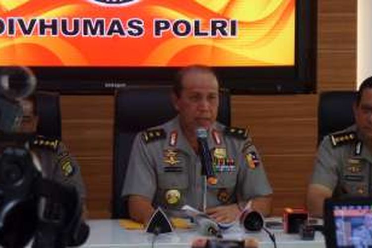 Kepala Divisi Humas Polri Irjen Boy Rafli Amar menggelar jumpa pers di Gedung Divisi Humas Mabes Polri, Jakarta, Sabtu (3/12/2016).