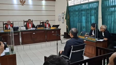 Kejanggalan Kasus Toko Mama Khas Banjar Disorot di Senayan