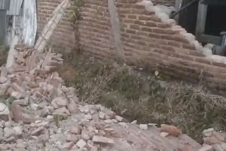 Gempa M 7,7 Terasa di Bima dan Dompu, Warga Pesisir Evakuasi ke Dataran Tinggi