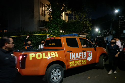 Hingga Dini Hari, Polisi Masih Olah TKP Kasus Baku Tembak 2 Anggota di Rumah Irjen Ferdy Sambo