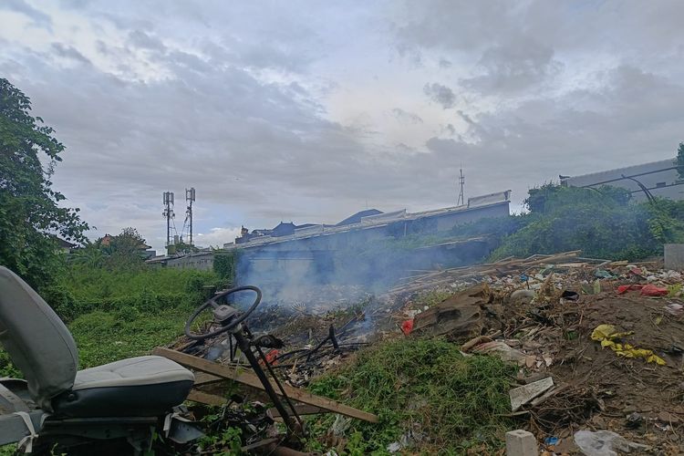 Marak Warga Bakar Sampah Imbas TPA Suwung Bali Ditutup, BMKG Ingatkan Risiko Kebakaran