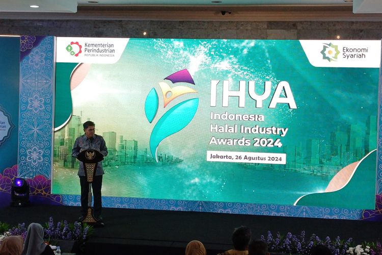 Sekretaris Jenderal Kementerian Perindustrian (Kemenperin) Eko S.A. Cahyanto dalam acara Kick Off Indonesia Halal Industry Awards (IHYA 2024) di Kantor Kemenperin, Jakarta, Senin (26/8/2024).