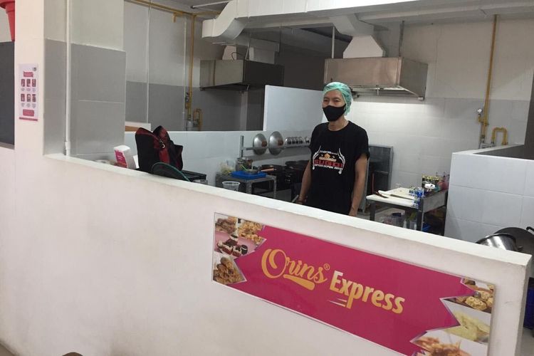 Mitra UMKM Kuliner GoFood, Martabak Pizza Orins memanfaatkan peluang cloud kitchen milik Gojek untuk berekspansi.